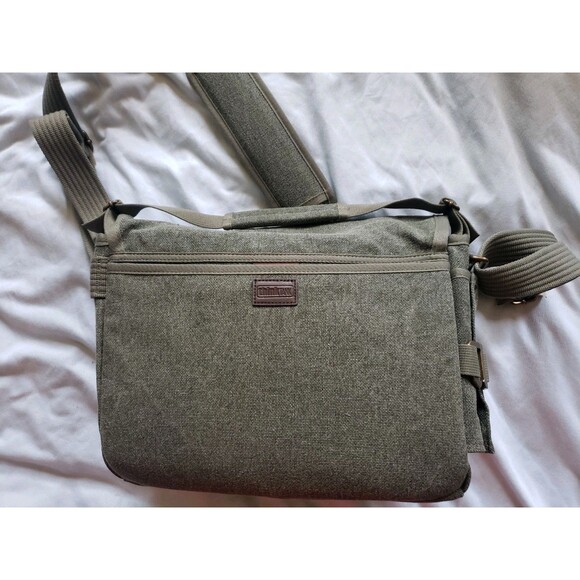 Think Tank Photo Retrospective 7M Shoulder Bag for Cameras NEW #754108 Pinestone - Picture 4 of 13